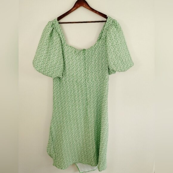 Prettylittlething Plus Floral Puff Sleeve Ruched Side Split Midi Dress Size 18 - Picture 7 of 8